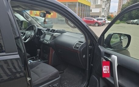 Toyota Land Cruiser Prado 150 рестайлинг 2, 2015 год, 3 200 000 рублей, 4 фотография