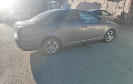 Toyota Avensis III рестайлинг, 2006 год, 450 000 рублей, 5 фотография