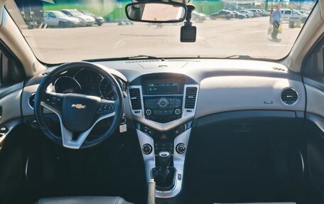 Chevrolet Cruze II, 2012 год, 949 000 рублей, 2 фотография