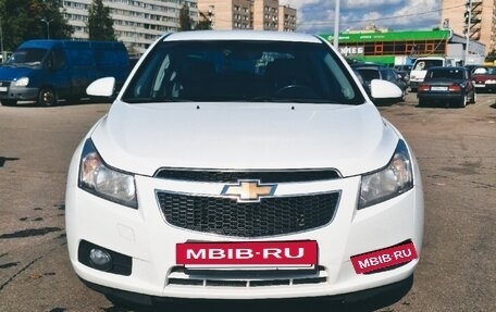 Chevrolet Cruze II, 2012 год, 949 000 рублей, 4 фотография