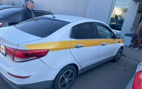 KIA Rio III рестайлинг, 2015 год, 560 000 рублей, 2 фотография