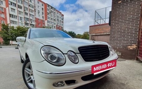 Mercedes-Benz E-Класс, 2004 год, 750 000 рублей, 2 фотография