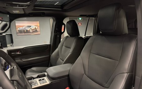 Toyota Land Cruiser Prado, 2024 год, 8 090 000 рублей, 15 фотография