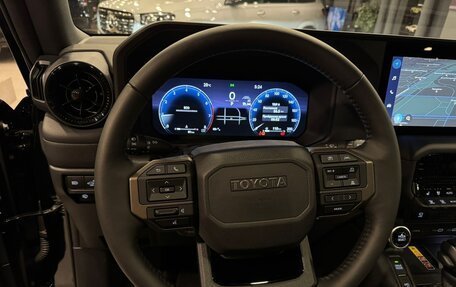 Toyota Land Cruiser Prado, 2024 год, 8 090 000 рублей, 17 фотография