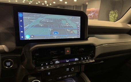 Toyota Land Cruiser Prado, 2024 год, 8 090 000 рублей, 16 фотография