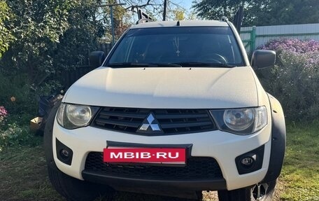 Mitsubishi L200 IV рестайлинг, 2011 год, 1 500 000 рублей, 3 фотография
