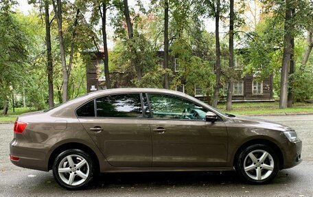 Volkswagen Jetta VI, 2012 год, 999 000 рублей, 8 фотография