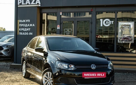 Volkswagen Polo VI (EU Market), 2013 год, 899 000 рублей, 2 фотография