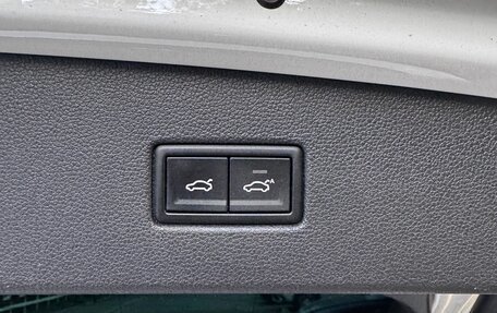 Volkswagen Tiguan II, 2018 год, 3 350 000 рублей, 6 фотография