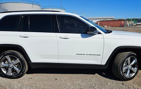 Jeep Grand Cherokee, 2022 год, 8 500 000 рублей, 3 фотография