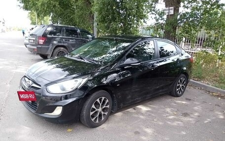 Hyundai Solaris II рестайлинг, 2012 год, 850 000 рублей, 2 фотография