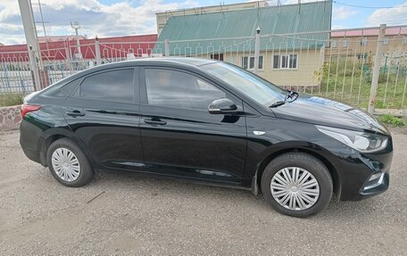 Hyundai Solaris II рестайлинг, 2017 год, 1 115 000 рублей, 8 фотография