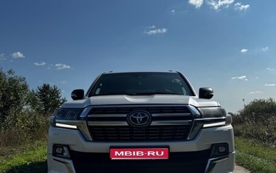 Toyota Land Cruiser 200, 2017 год, 6 000 000 рублей, 1 фотография