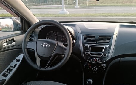 Hyundai Solaris II рестайлинг, 2011 год, 609 000 рублей, 7 фотография