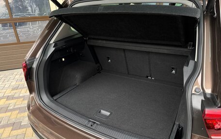 Volkswagen Tiguan II, 2017 год, 2 280 000 рублей, 12 фотография