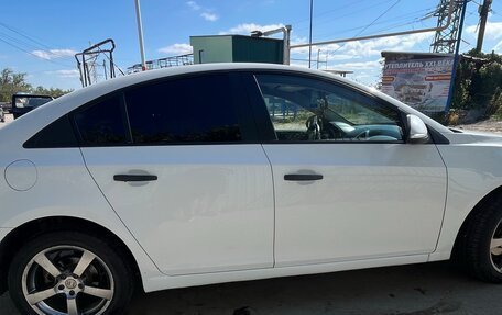 Chevrolet Cruze II, 2013 год, 675 000 рублей, 4 фотография