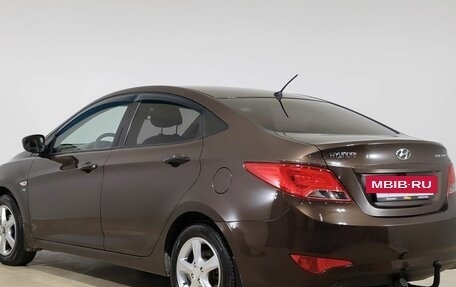 Hyundai Solaris II рестайлинг, 2015 год, 890 000 рублей, 7 фотография