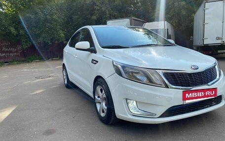 KIA Rio III рестайлинг, 2012 год, 550 000 рублей, 3 фотография