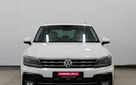 Volkswagen Tiguan II, 2018 год, 2 150 000 рублей, 2 фотография