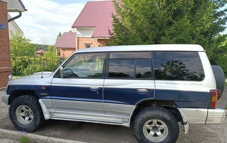 Mitsubishi Pajero III рестайлинг, 1998 год, 1 150 000 рублей, 2 фотография