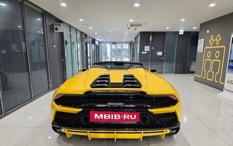 Lamborghini Huracán, 2023 год, 27 440 000 рублей, 4 фотография