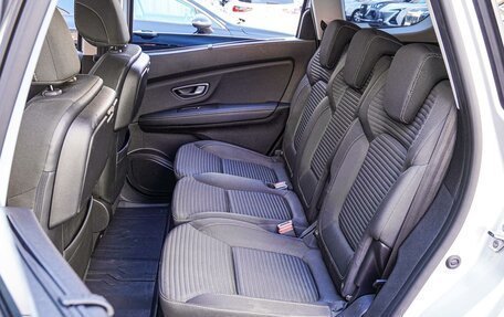 Renault Scenic IV, 2019 год, 1 950 000 рублей, 9 фотография