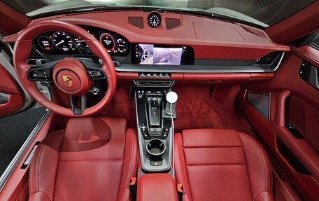 Porsche 911, 2024 год, 20 460 000 рублей, 8 фотография