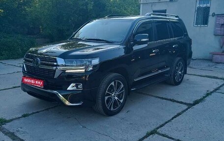 Toyota Land Cruiser 200, 2020 год, 9 900 000 рублей, 2 фотография