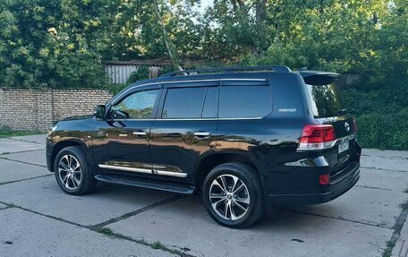 Toyota Land Cruiser 200, 2020 год, 9 900 000 рублей, 4 фотография