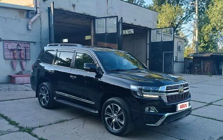 Toyota Land Cruiser 200, 2020 год, 9 900 000 рублей, 8 фотография