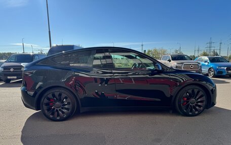 Tesla Model Y I, 2022 год, 5 900 000 рублей, 4 фотография