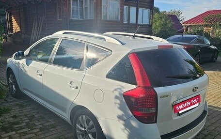 KIA cee'd I рестайлинг, 2010 год, 625 000 рублей, 4 фотография