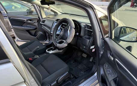 Honda Fit III, 2018 год, 1 350 000 рублей, 6 фотография