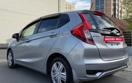 Honda Fit III, 2018 год, 1 350 000 рублей, 4 фотография
