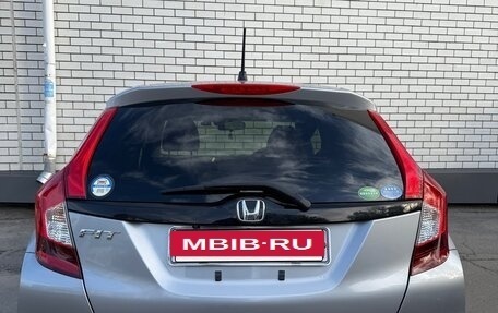 Honda Fit III, 2018 год, 1 350 000 рублей, 5 фотография