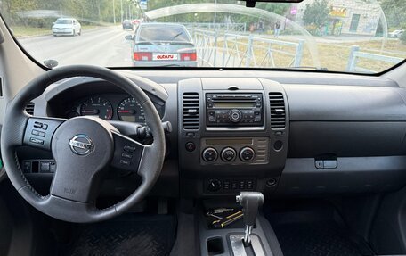 Nissan Navara (Frontier), 2008 год, 880 000 рублей, 3 фотография