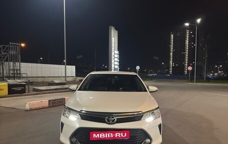 Toyota Camry, 2015 год, 2 100 000 рублей, 3 фотография