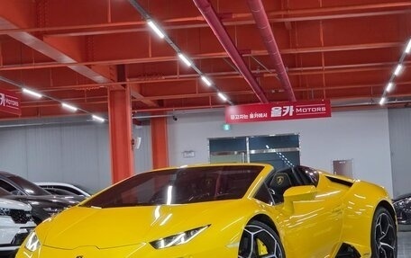 Lamborghini Huracán, 2023 год, 26 000 000 рублей, 2 фотография