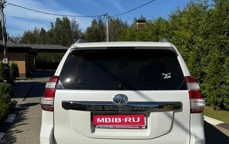 Toyota Land Cruiser Prado 150 рестайлинг 2, 2014 год, 3 300 000 рублей, 5 фотография