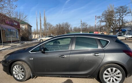 Opel Astra J, 2011 год, 799 999 рублей, 7 фотография