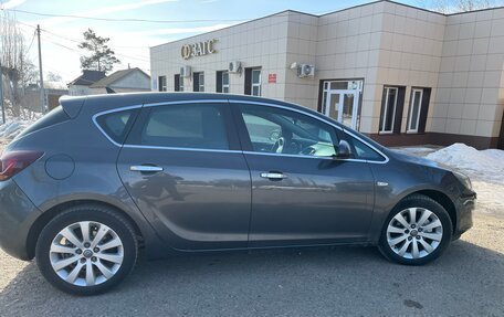 Opel Astra J, 2011 год, 799 999 рублей, 5 фотография