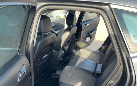 Opel Astra J, 2011 год, 799 999 рублей, 14 фотография