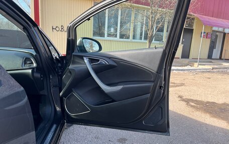 Opel Astra J, 2011 год, 799 999 рублей, 13 фотография