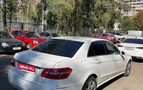 Mercedes-Benz E-Класс, 2013 год, 1 500 000 рублей, 4 фотография