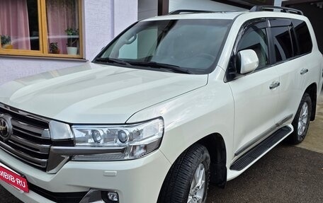 Toyota Land Cruiser 200, 2016 год, 6 300 000 рублей, 3 фотография