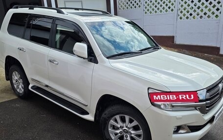 Toyota Land Cruiser 200, 2016 год, 6 300 000 рублей, 2 фотография
