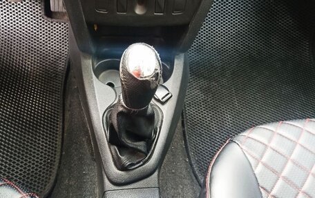 Renault Logan II, 2017 год, 505 000 рублей, 4 фотография