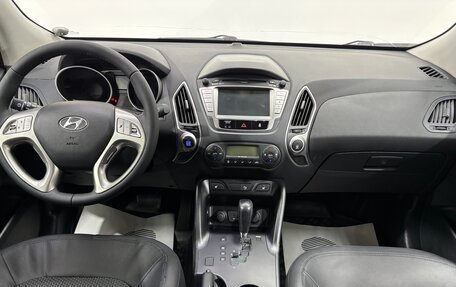 Hyundai ix35 I рестайлинг, 2013 год, 1 275 000 рублей, 10 фотография