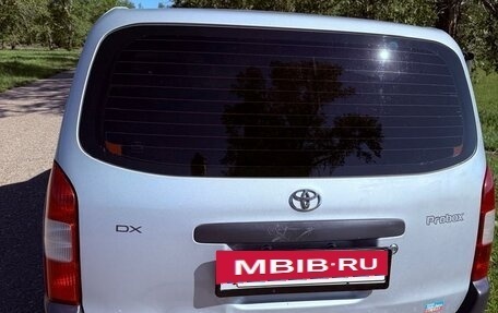 Toyota Probox I, 2009 год, 650 000 рублей, 2 фотография