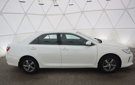Toyota Camry, 2015 год, 1 730 000 рублей, 2 фотография
